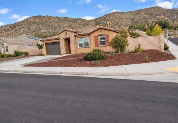 10552 Sunnymead Crest Ln, Moreno Valley, CA 92557