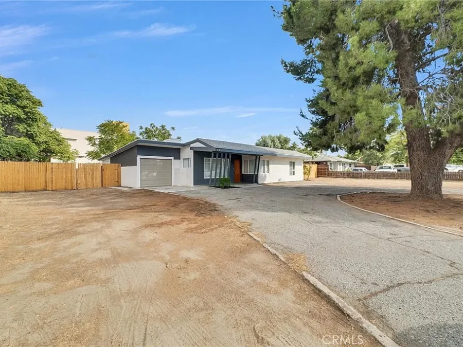 236 S San Jacinto, Hemet, CA 92543