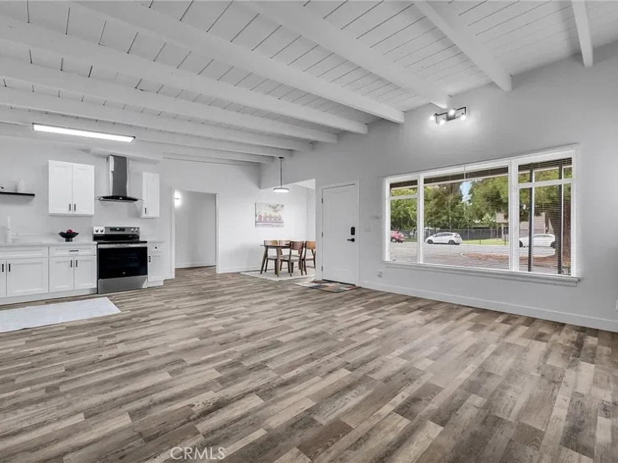 236 S San Jacinto, Hemet, CA 92543