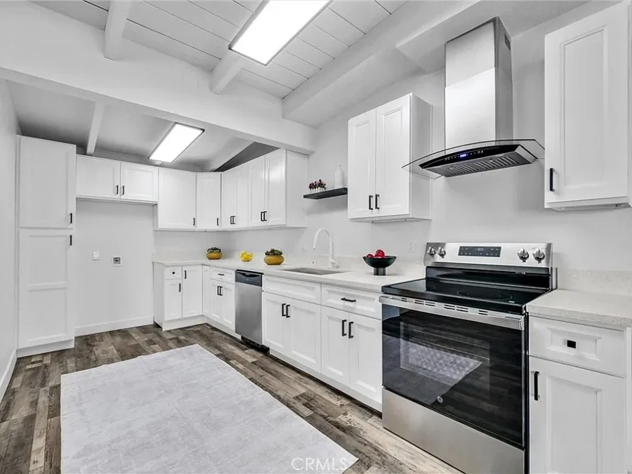 236 S San Jacinto, Hemet, CA 92543