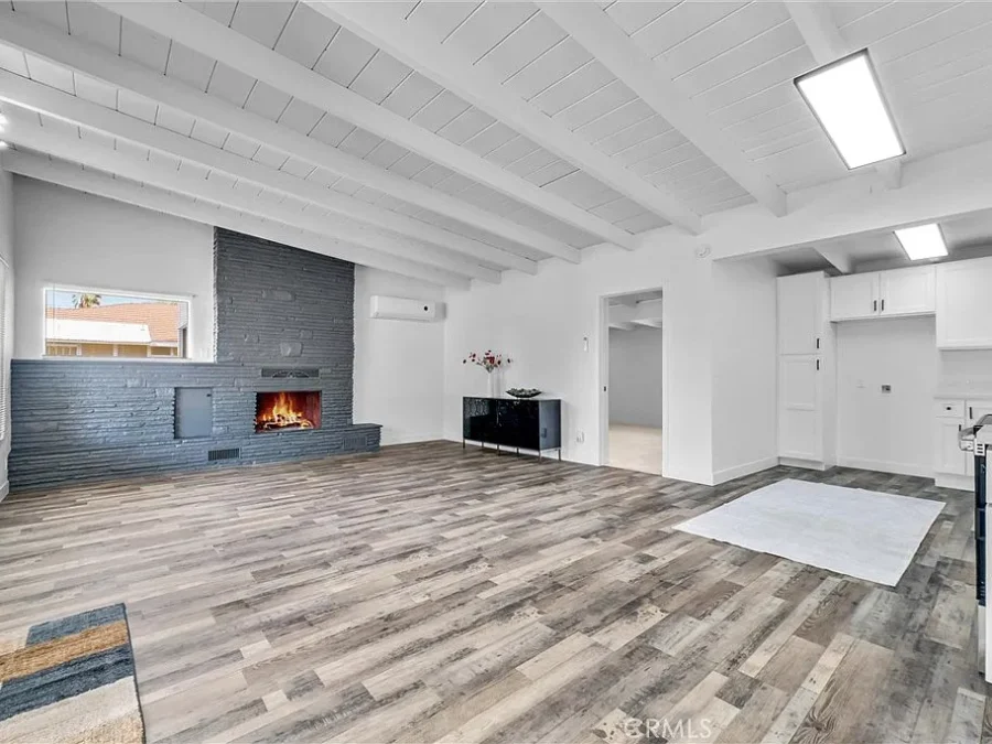 236 S San Jacinto, Hemet, CA 92543
